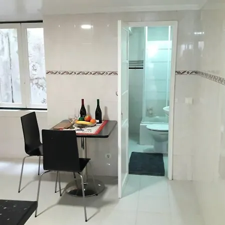 Ly's House In Centre *